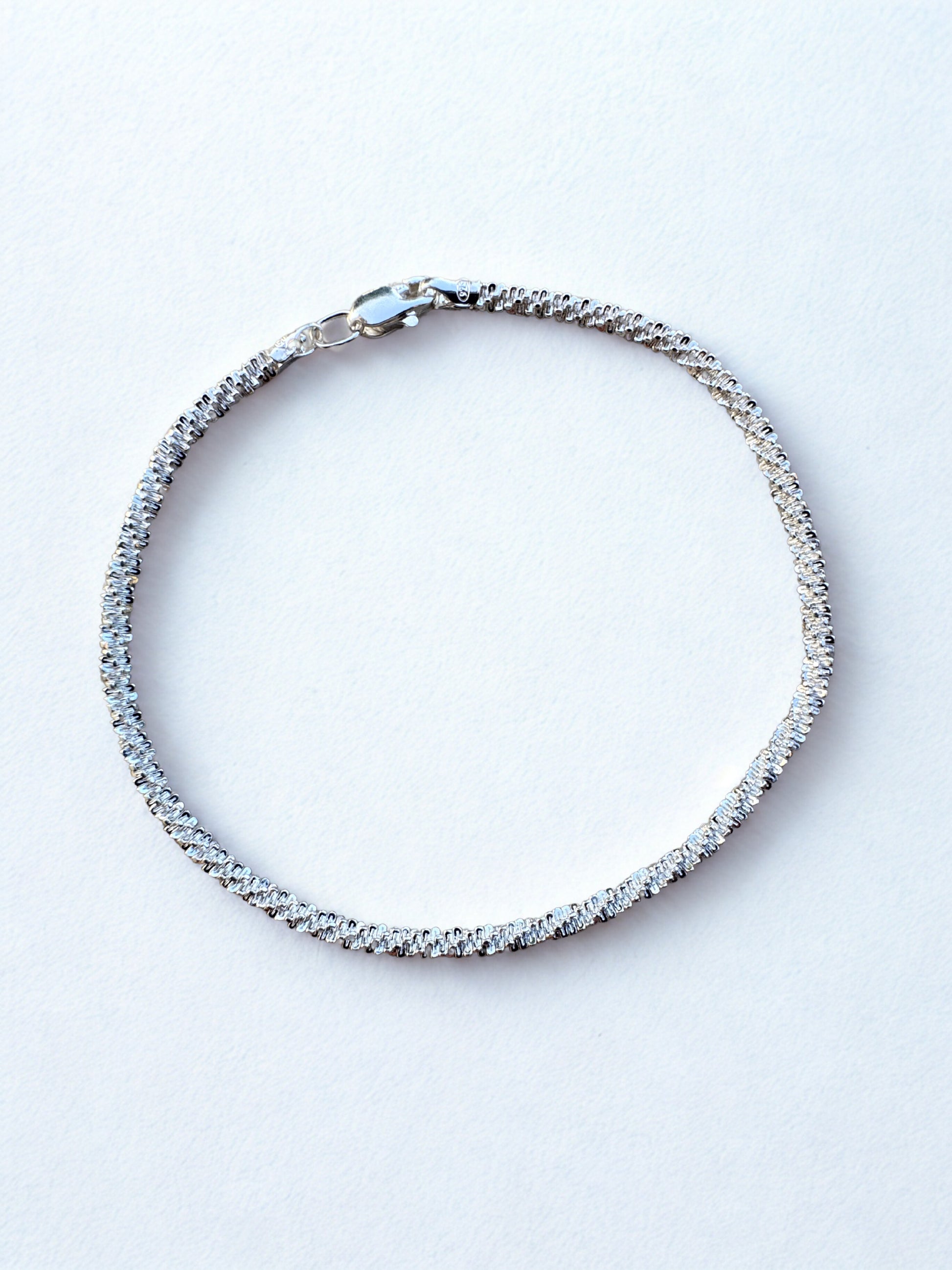 Bushy bracelet