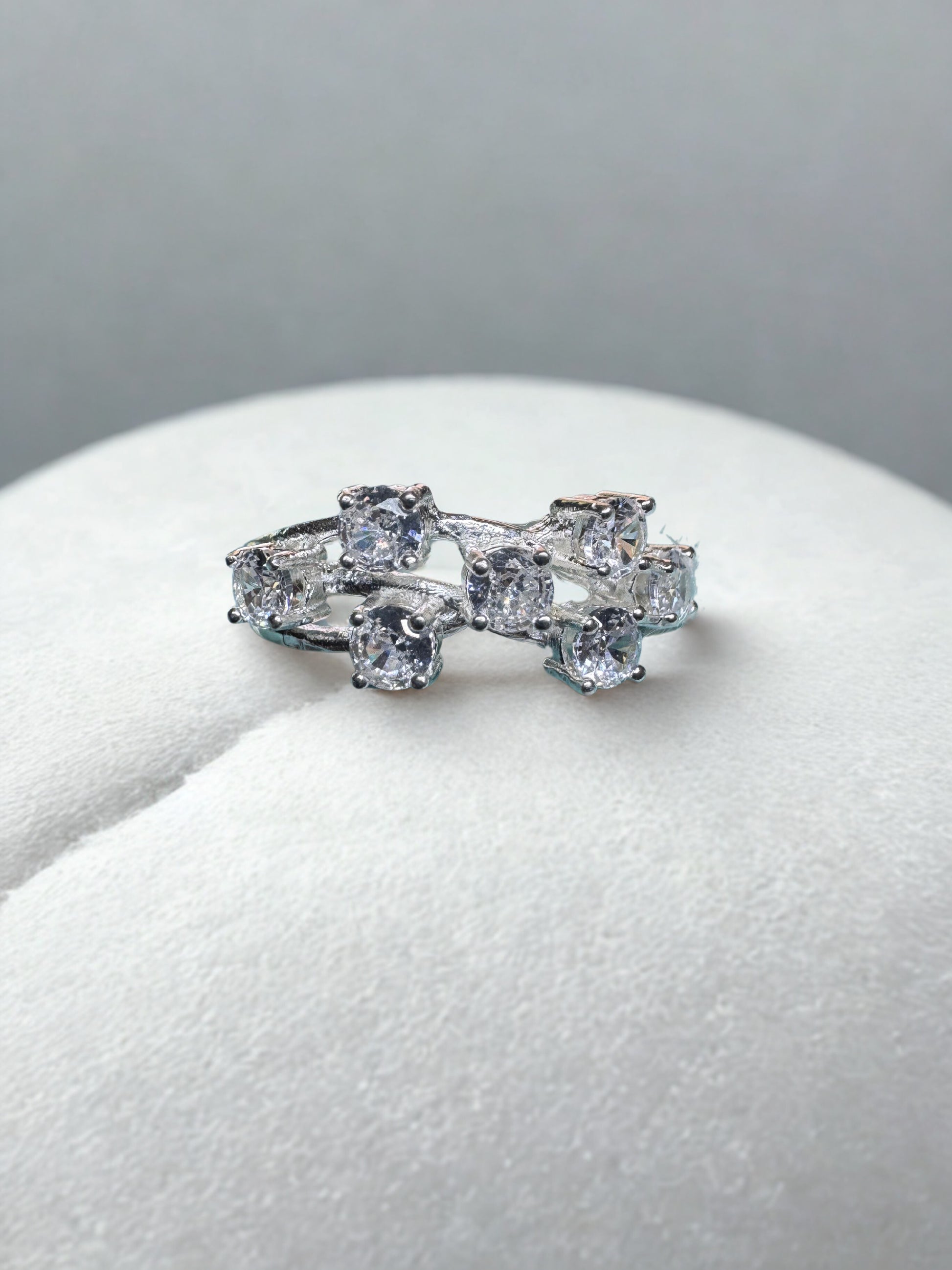 Vera ring